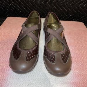 Skechers Women's Arch-lift Support Brown New Size 7